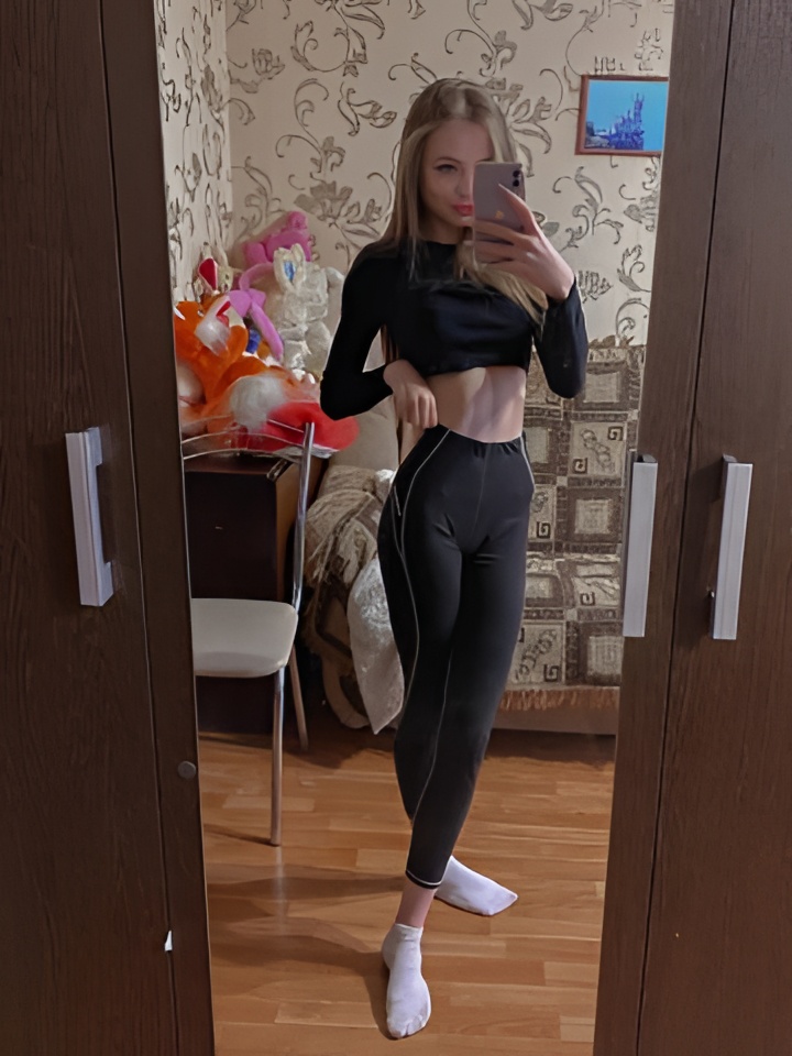 Илона привлекательная девушка из Железногорска цена от 3000 руб