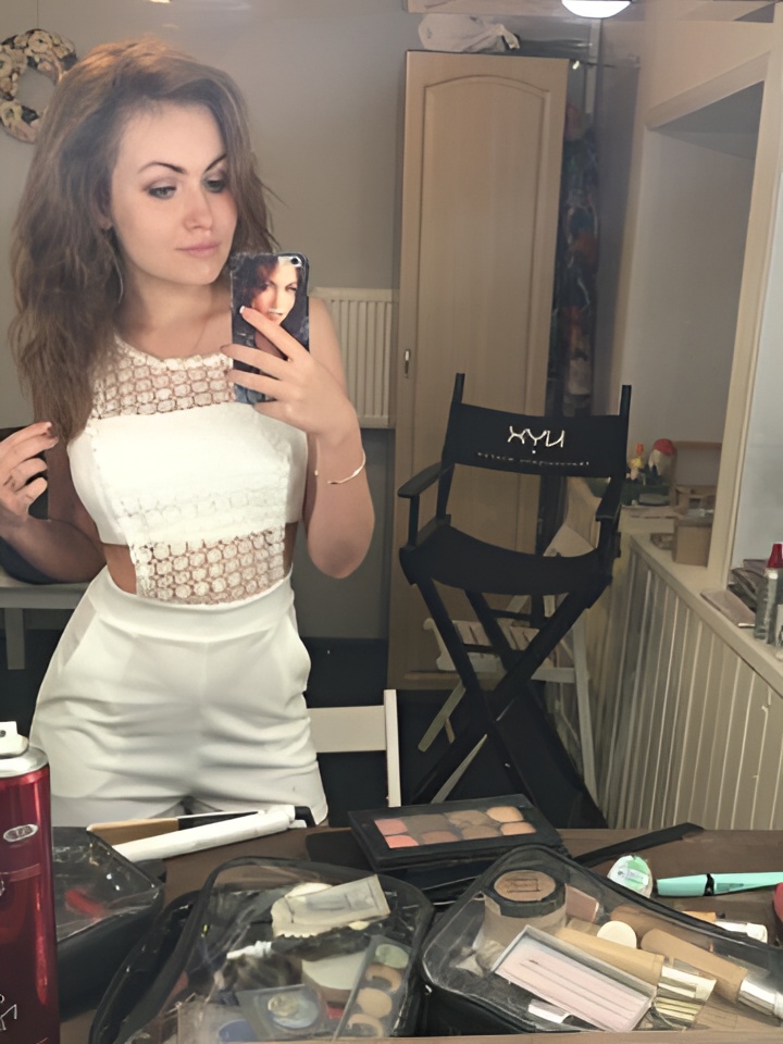 Индира привлекательная девушка из Железногорска цена от 2500 руб