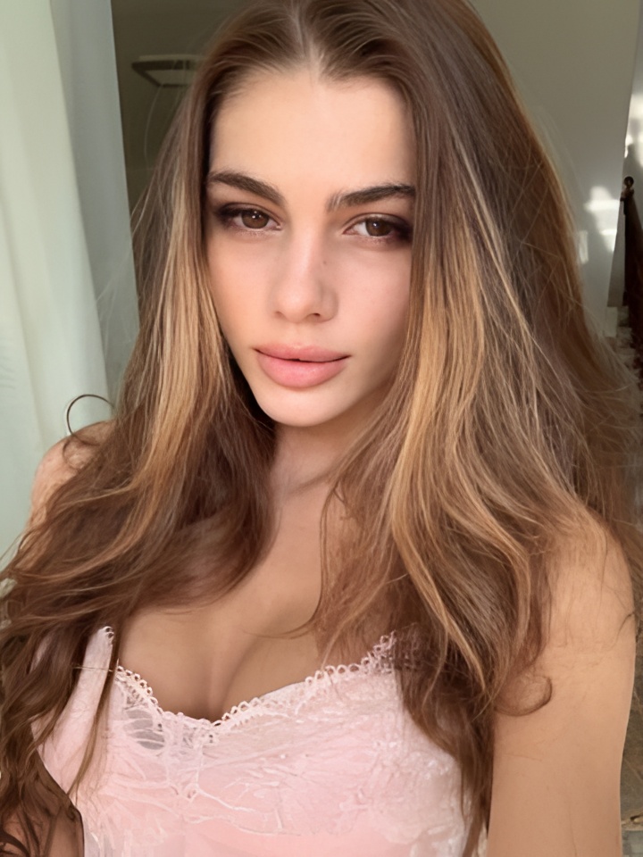 Кристина привлекательная девушка из Железногорска цена от 2000 руб