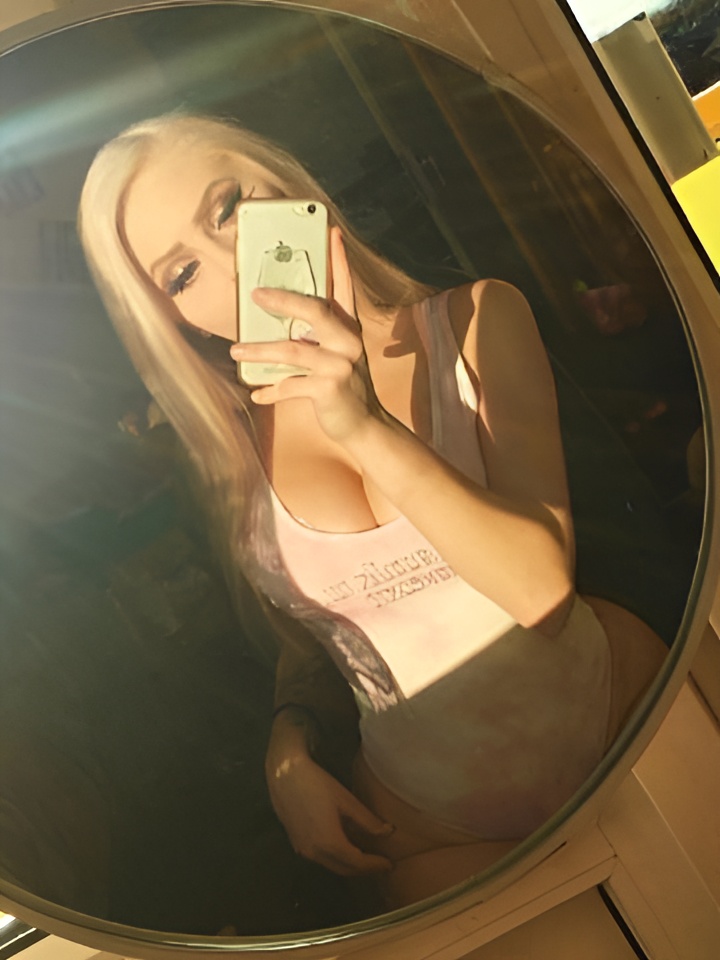 Роксана привлекательная девушка из Железногорска цена от 4000 руб