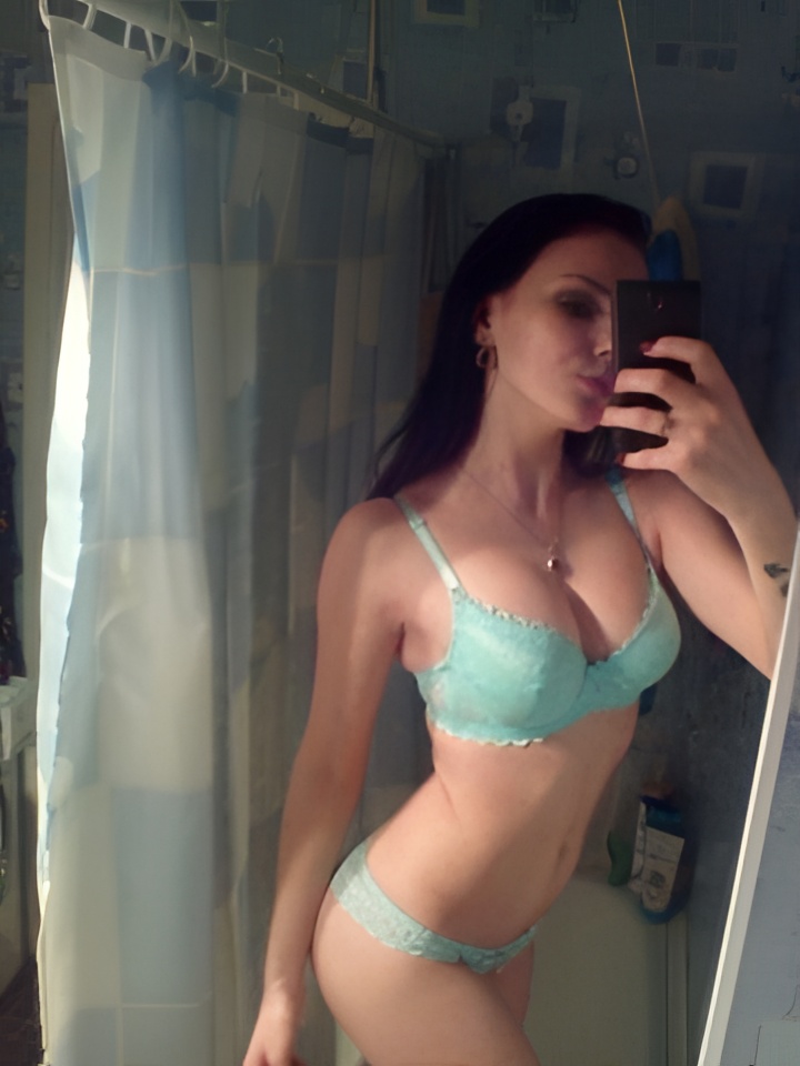 Светлана привлекательная девушка из Железногорска цена от 2000 руб