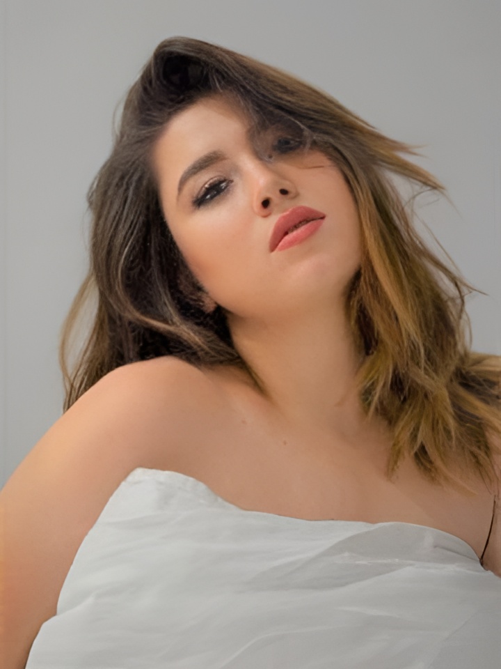 Ульяна привлекательная девушка из Железногорска цена от 1500 руб