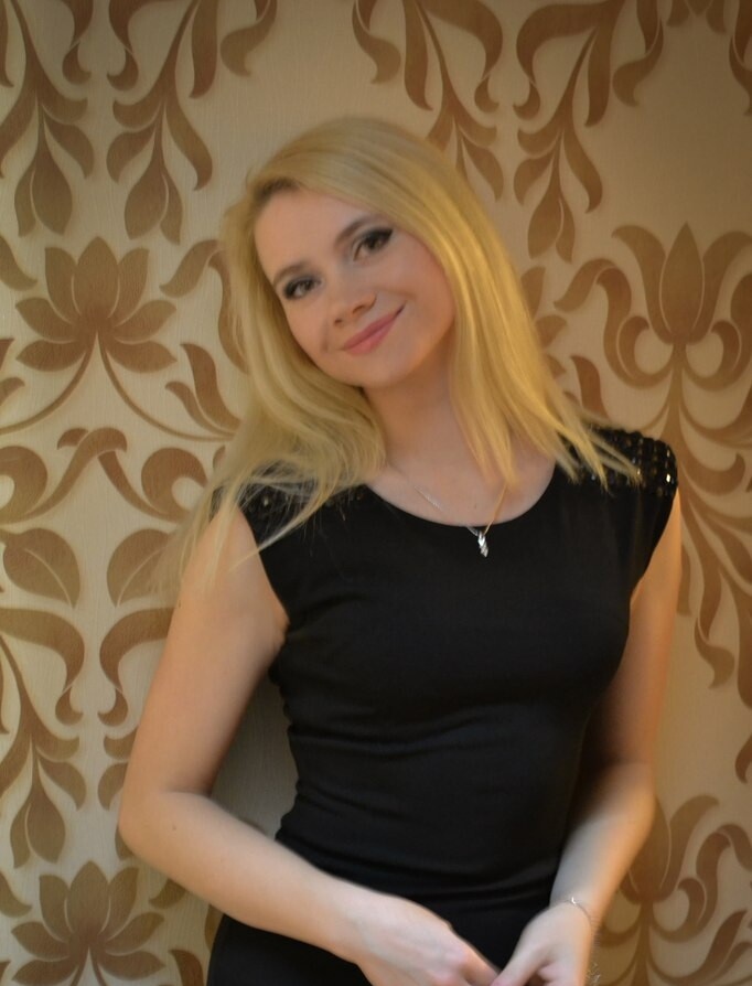 Карина привлекательная девушка из Железногорска цена от 3000 руб