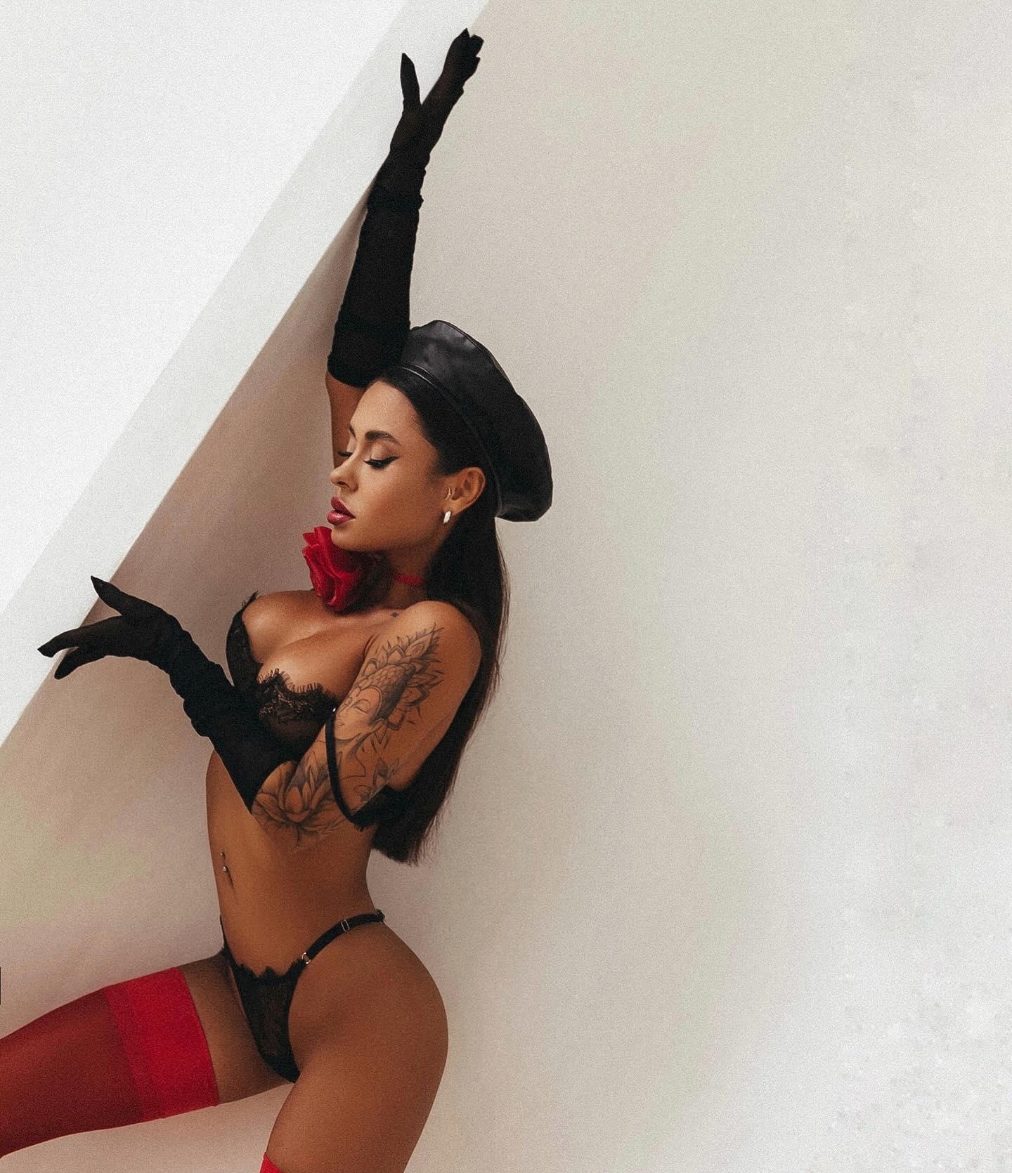 Яна привлекательная девушка из Железногорска цена от 4000 руб