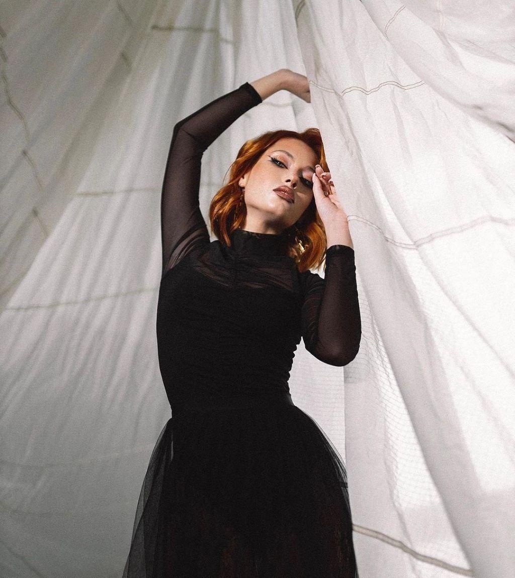 Элла привлекательная девушка из Железногорска цена от 10000 руб