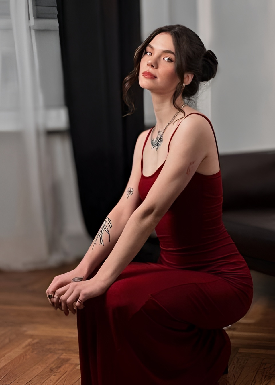 Кристина привлекательная девушка из Железногорска цена от 15000 руб