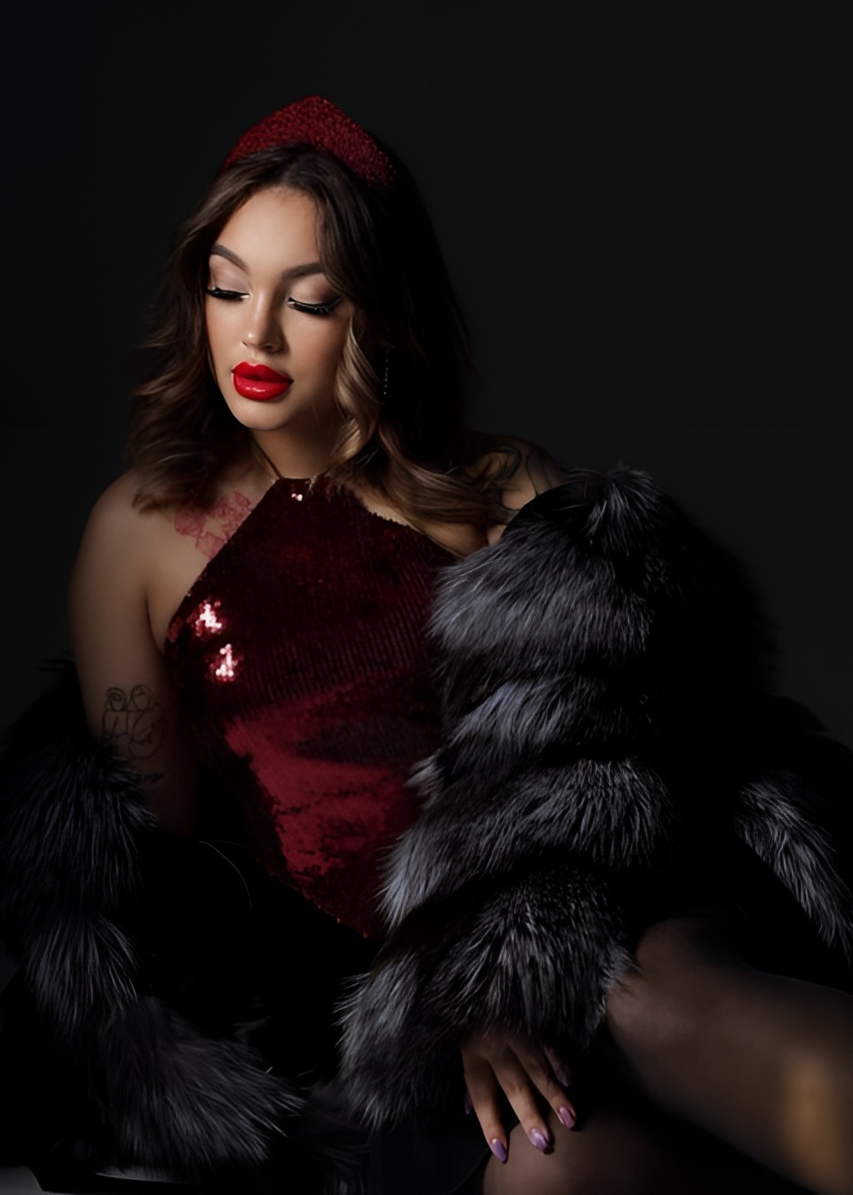 Юля привлекательная девушка из Железногорска цена от 6000 руб