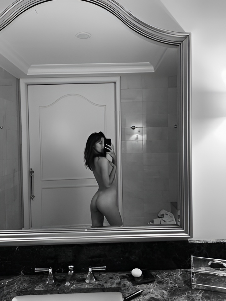 Индивидуалка Мира, доступна для личного знакомства от 1500 руб